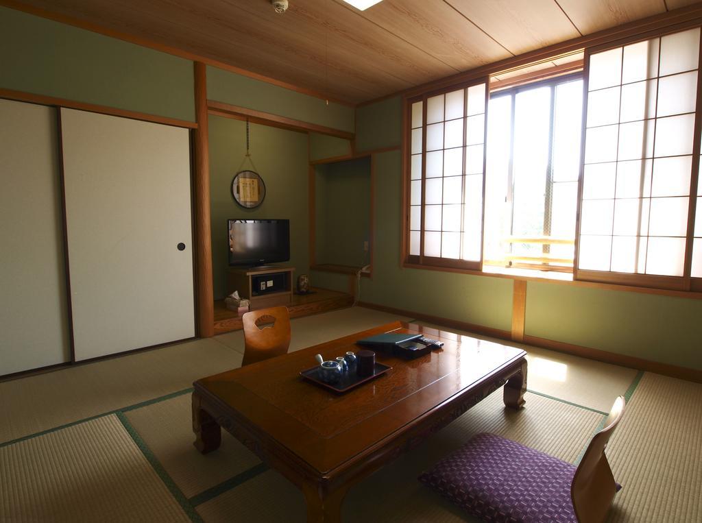 Sazu Onsen Yusho Hotel Kami  Kamer foto