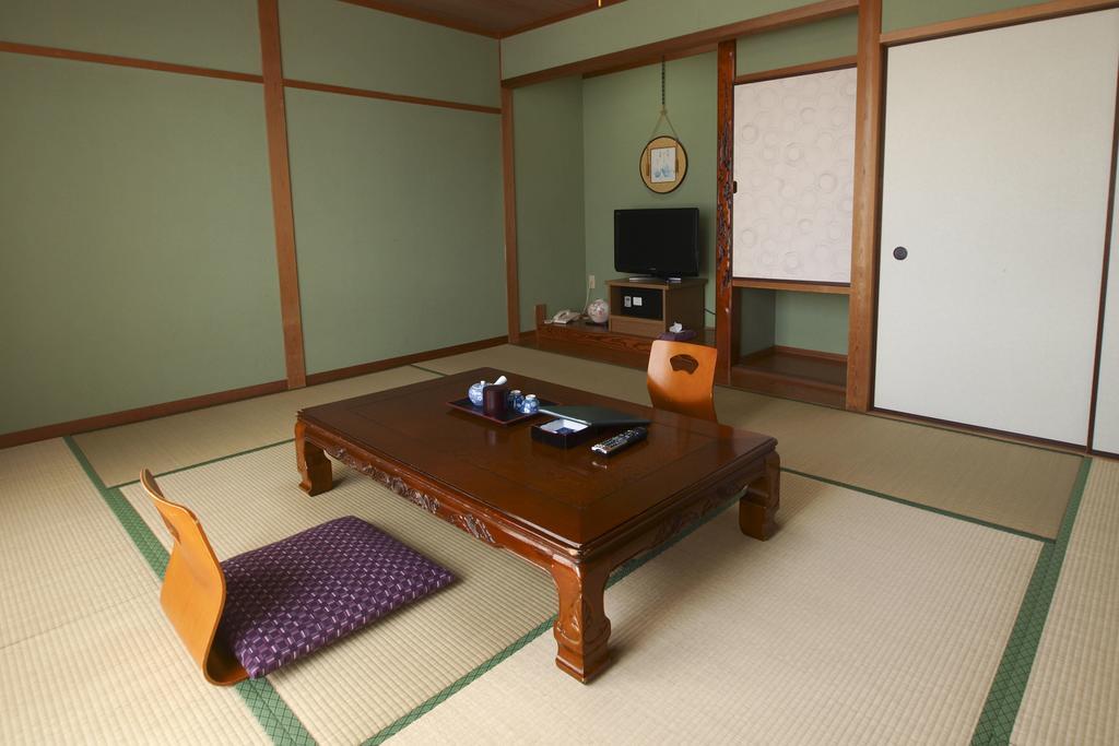 Sazu Onsen Yusho Hotel Kami  Kamer foto